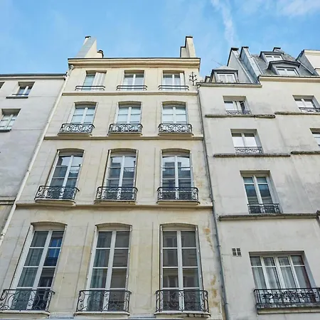 Beaubourg Le Marais 6 *